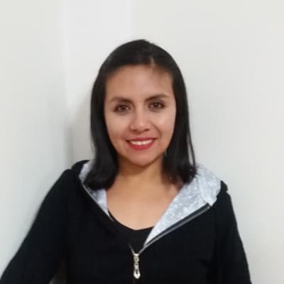 Foto de Nathaly Alarcon, ponente en Build with AI Cuenca 2026